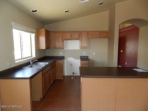 5th image of 14140 N Maize Farm Ave