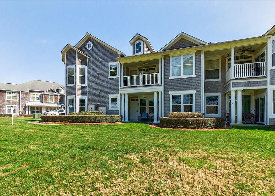 1st image of 315 Troon Ct