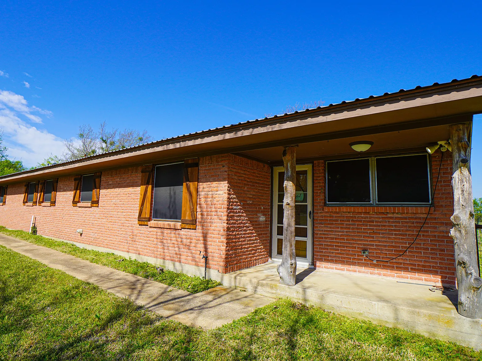 3 bed, 1720 sqft, $2,800 — Photo 3