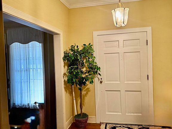 4th image of 116 Gloucester Rd