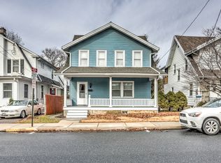 250 W Ferdinand St, Manheim, PA 17545