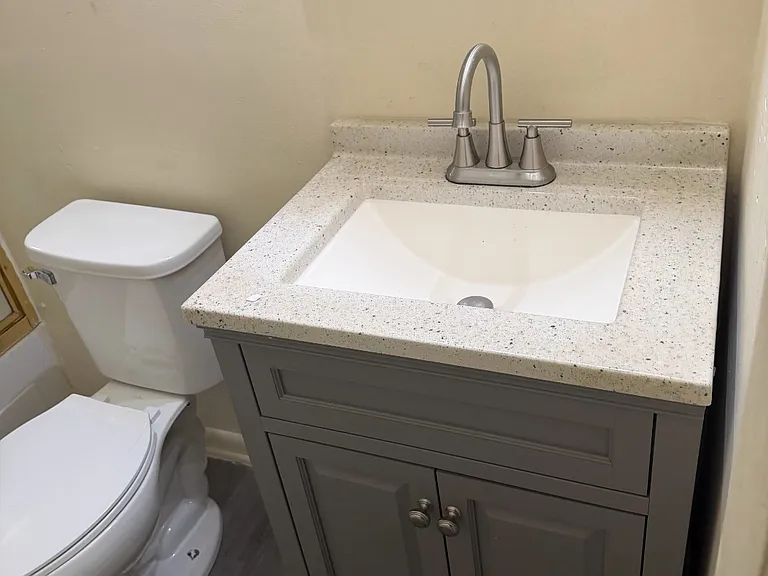 210 Virginia Ave #8 — Photo 6