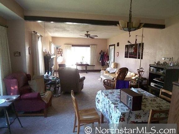 3rd image of 147 W Wilson Ave