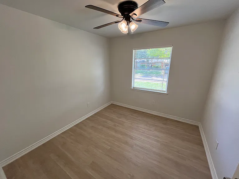 1027 Caladium Dr — Photo 19