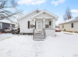 906 E Beecher St, Adrian, MI 49221