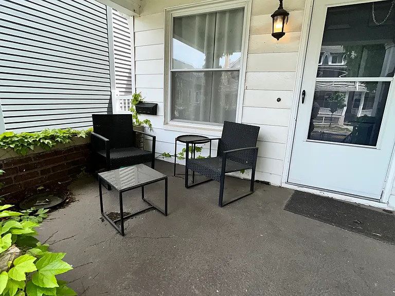 4905 Franklin Blvd — Photo 10