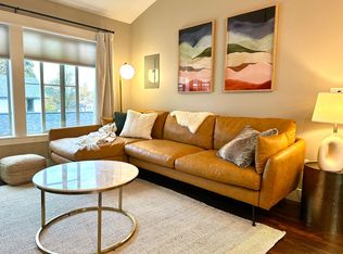 454 NE Burnside Ave UNIT B, Bend, OR 97701