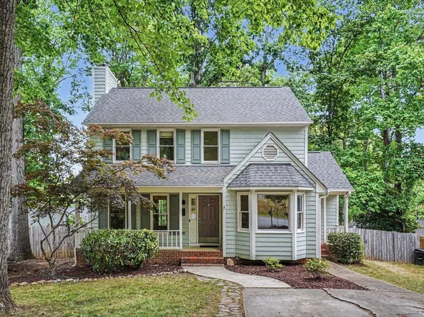 204 Oscar Ln, Cary, NC 27513