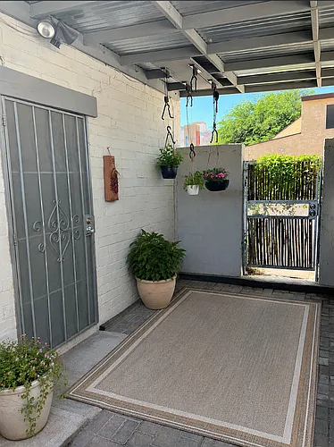 1632 E Linden St #1/2 Photo 1