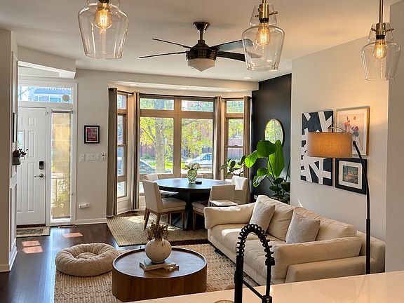 5th image of 3852 W Wrightwood Ave #1