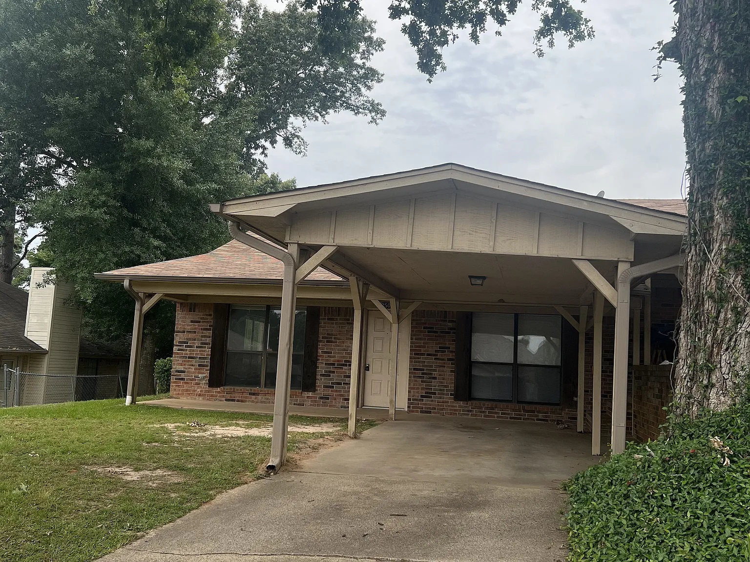 2 bed, 1364 sqft, $1,300 — Photo 2