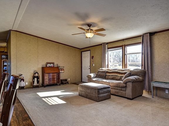 470 E Mt. Vernon St-28