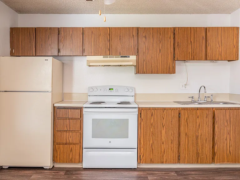 Rose Villa Apartments — Photo 19