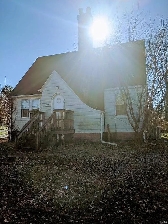 237 E Airline Dr photo 1