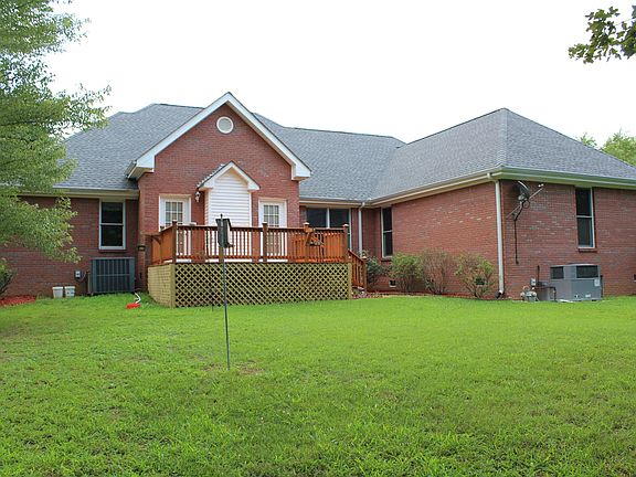 4th image of 444 River Oaks Dr