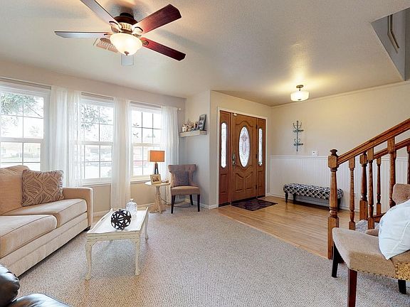 5th image of 1676 Donald Ct