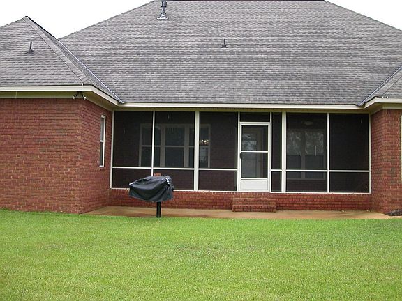 2nd image of 557 Browning Dr