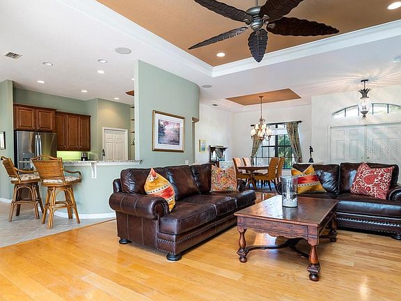 5th image of 1318 Tuscany Blvd