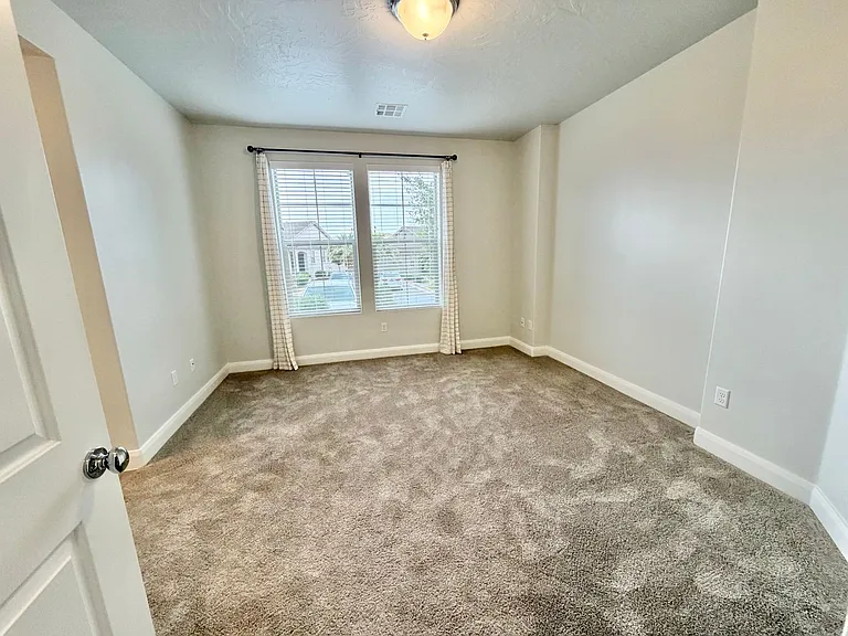 3657 S Sochi Ln — Photo 8