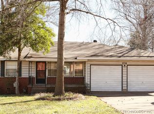 2710 E 49th St, Tulsa, OK 74105