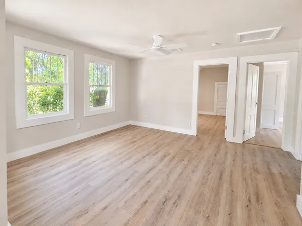2830 N Elmore Ave APT B, Tampa, FL 33602