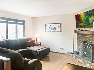 2865 Warwick Loop, Bismarck, ND 58504