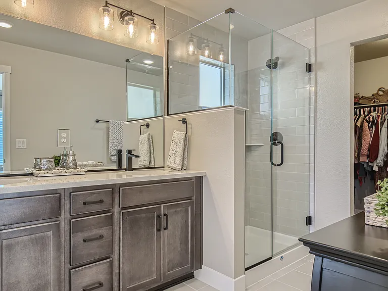 6367 N Emporia Ct — Photo 10