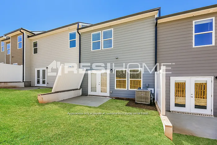 129 Aurora Ln — Photo 15