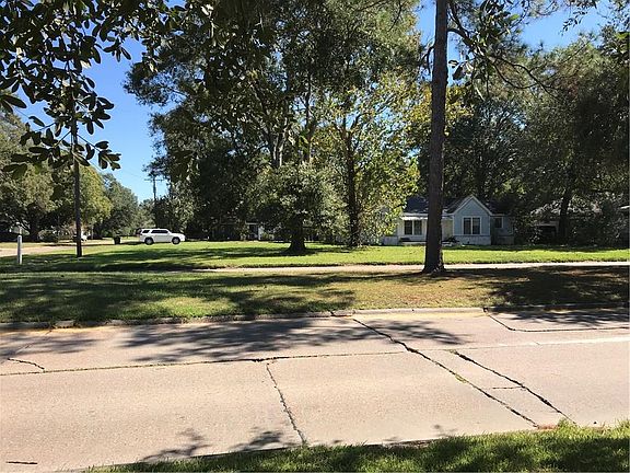 3rd image of 2403 Enterprise Blvd #3-unit 1-2