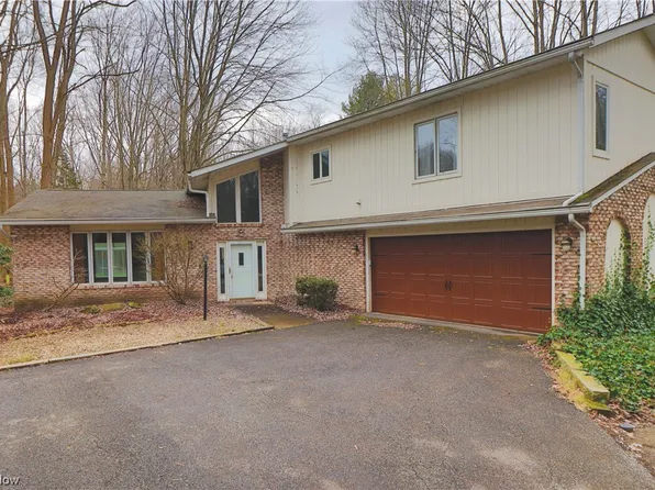 38550 Dodds Lndg, Willoughby, OH 44094