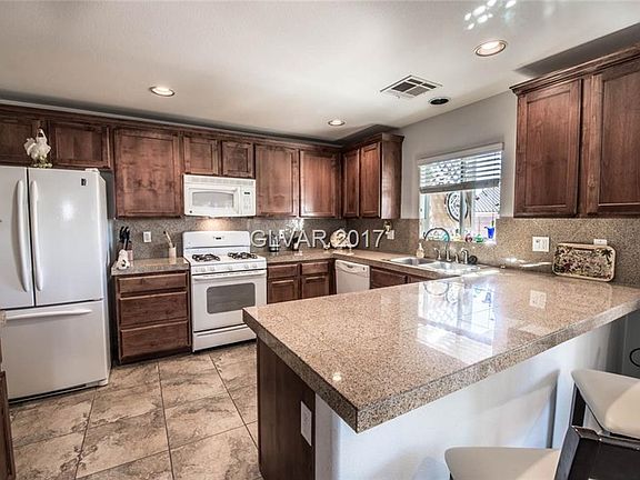 2nd image of 3729 Raven Peak Ave
