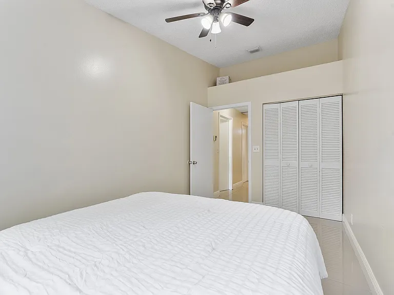 3648 NW 83rd Ln — Photo 9