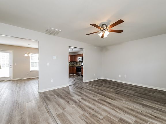 5th image of 5063 Hogan Point Ct