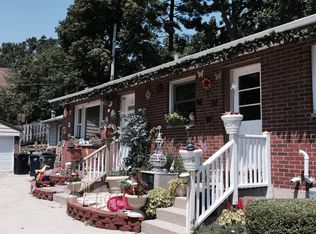 34 Crighton Ave, Elgin, IL 60123