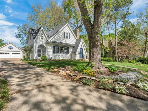 1339 SW Campbell Ave, Topeka, KS 66604