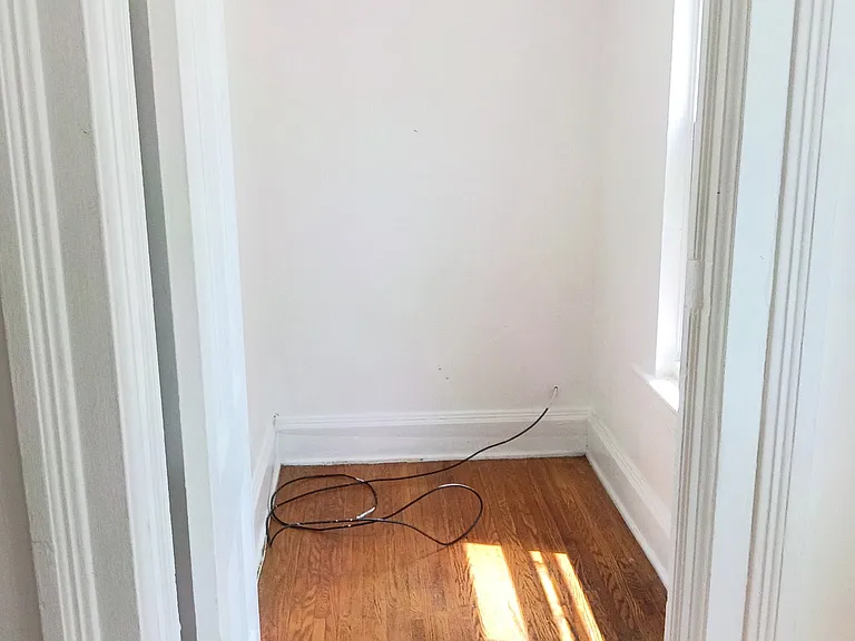 152 Pennsylvania Ave #2 — Photo 9