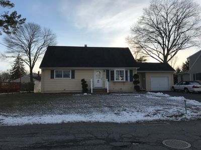 5 Macdonald Dr, Wayne, NJ, 07470