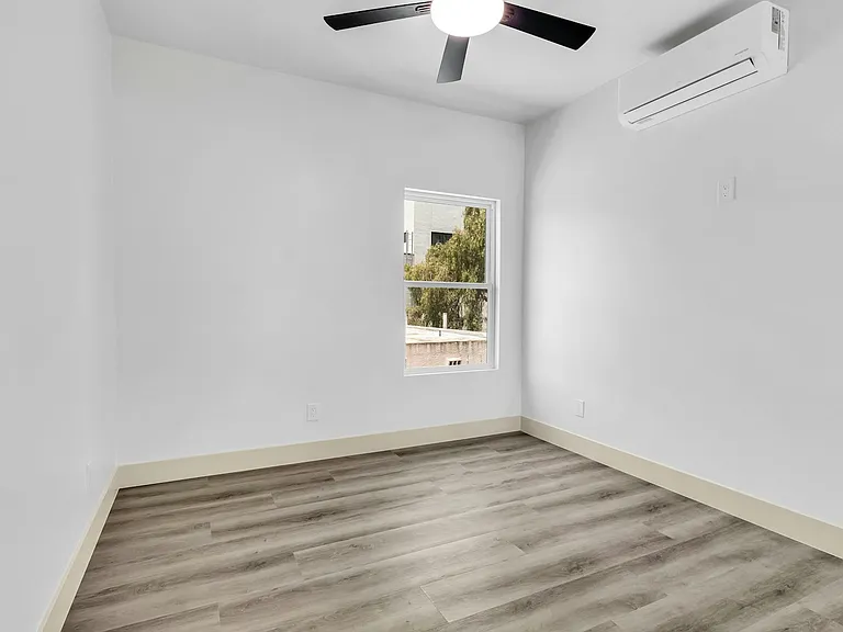 422 Arbor Dr — Photo 10