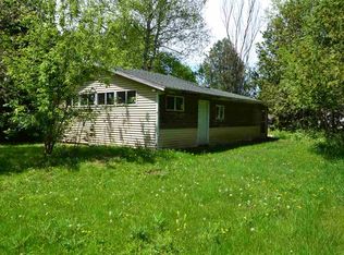 5427 N Cedar River Rd, Gladwin, MI 48624