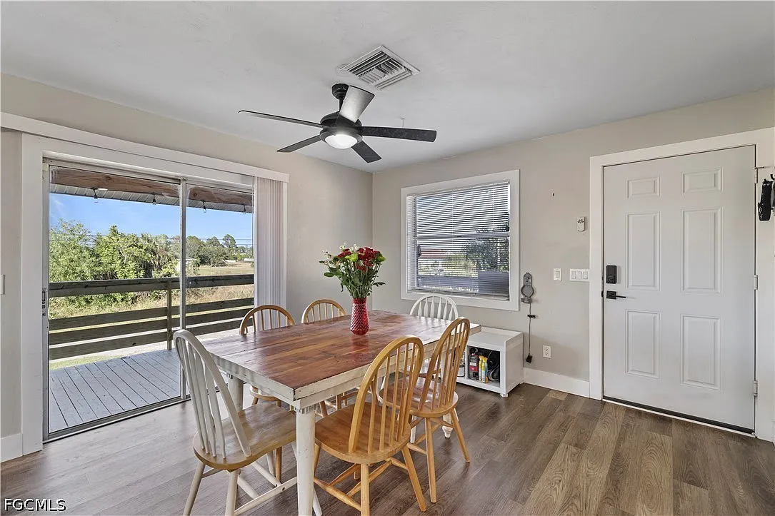 2 bed, 1.0 bath, 852 sqft, $2,000 — Photo 4