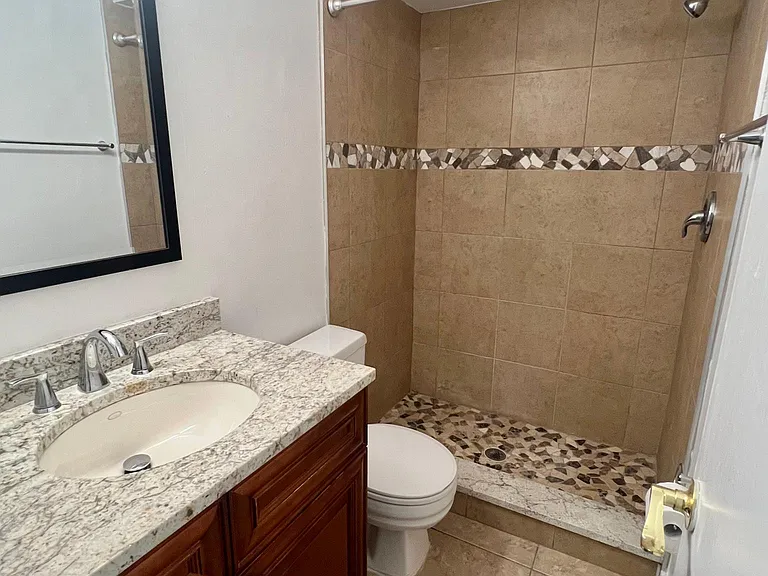 2650 Park Windsor Dr #106 — Photo 9