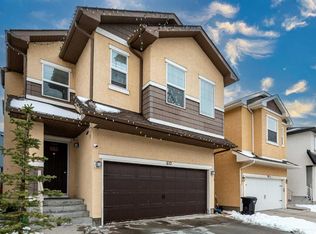 60 W Covecreek Mews NE, Calgary, AB T3K0V8