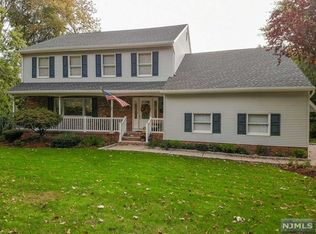 34 Prescott St, Demarest, NJ 07627
