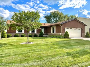 2761 Still Valley Dr, East Lansing, MI 48823
