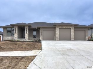 11307 S 190th St, Gretna, NE 68028