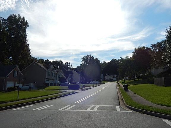 4th image of 1797 Silver Creek Dr