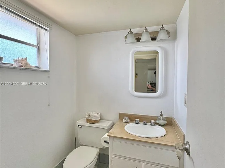 100 Edgewater Dr #305 — Photo 11