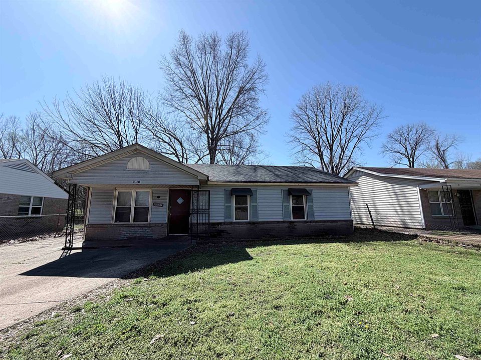 1st image of 1001 Canary Ln