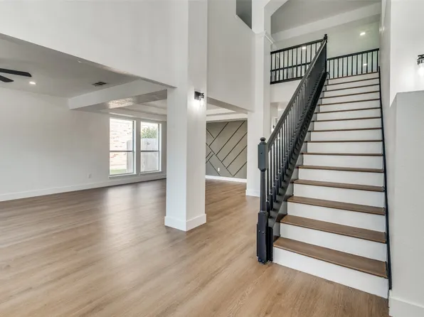 1005 Telluride Dr, Arlington, TX 76001