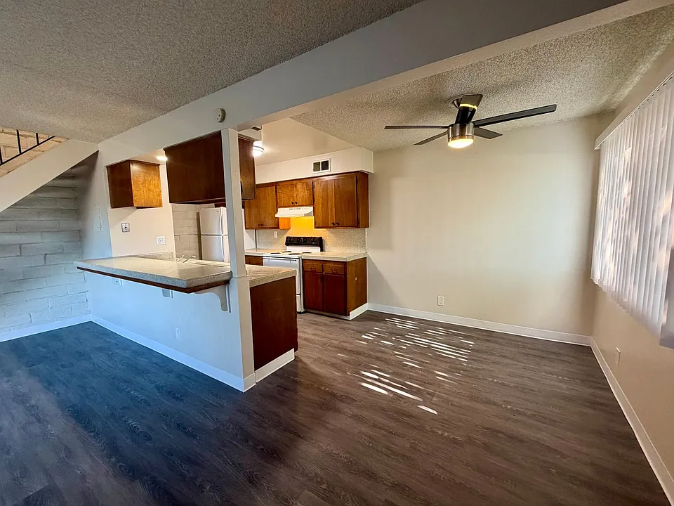 3260-3276 3306 Alexander Dr